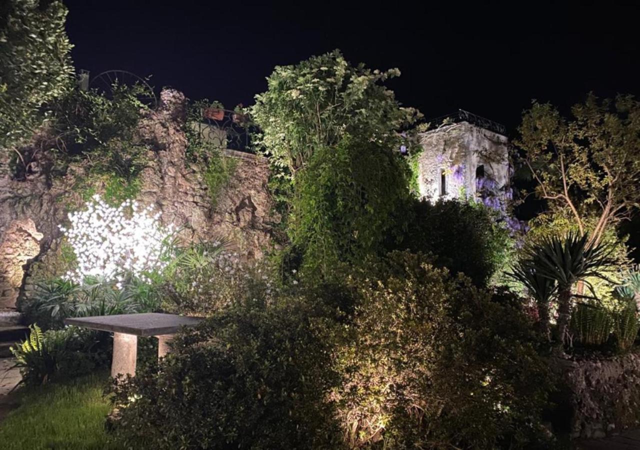 Villa Ghiringhelli 아자테 외부 사진